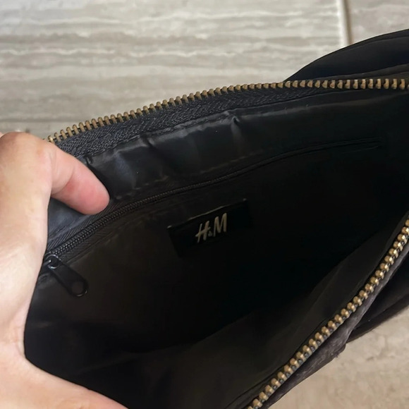 H&M Black Bow Evening Crossbody Purse Gold Chain Cocktail Party Guest Bag O/S - Picture 2 of 3